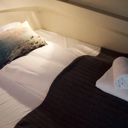 Vulkana Hotel en barco *